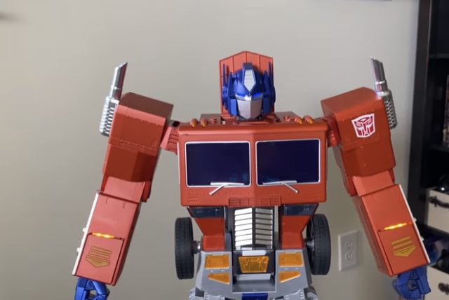 Take My Money! Optimus Prime Robot Transforms ALL BY ITSELF!