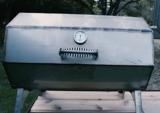 How to Light Your Grill the All Natural Brazilian Way!