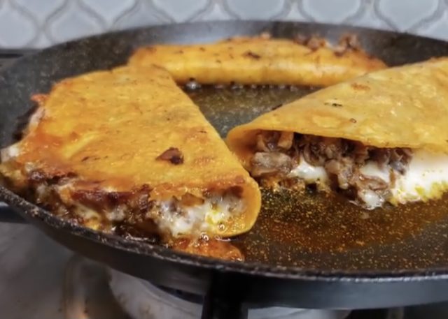 Birria Quesa Tacos