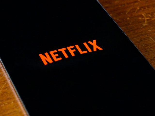 Netflix just lost 20 billion bucks and Disney Plus is bleeding Subscribers. (video)