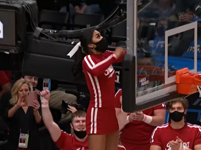 Cheerleaders Save the Day for Helpless Basketball Players