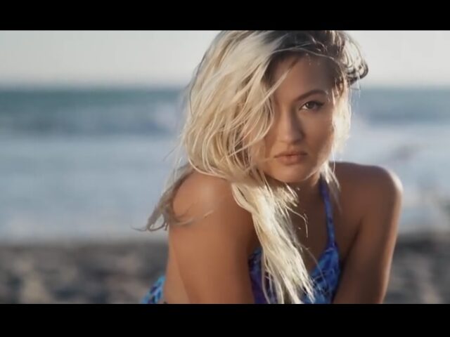 Yes. This Deanna Leggett beach photoshoot is great. But wait… there’s more! (video)