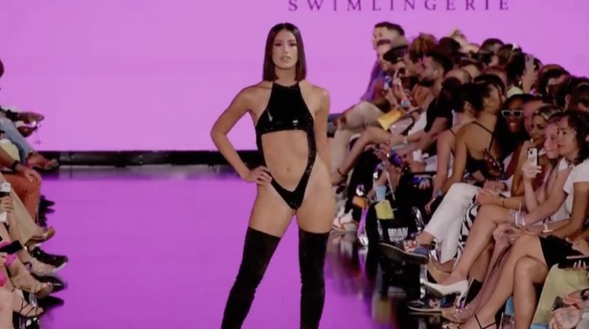How sexy is this swimsuit?!