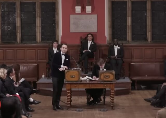 Comedian wrecks woke culture hilarious in Oxford speech.