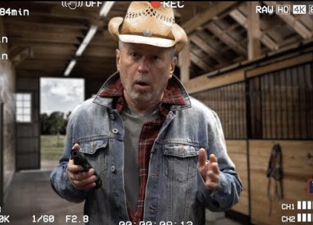 Insane Baldwin footage from That Show Tonight