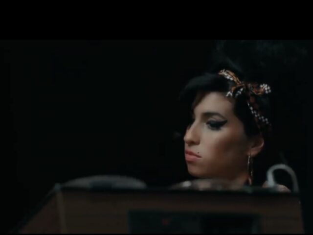 Amy Winehouse on Sunday Jams.