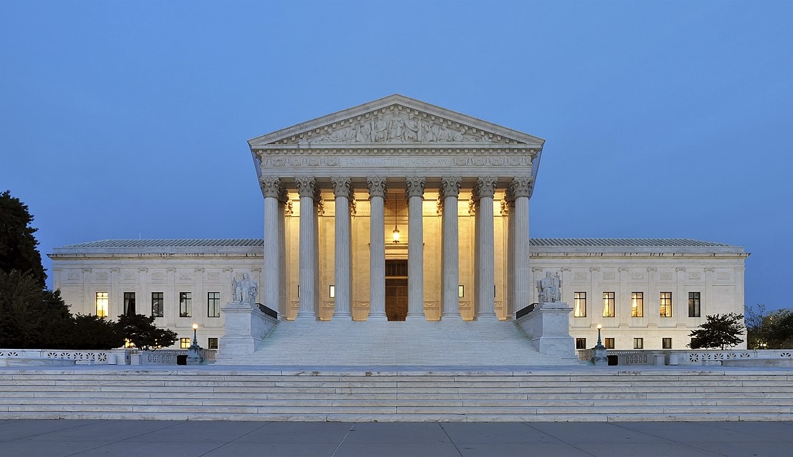 Supreme Court and Big Brain Idiots fight over Birthright Citizenship