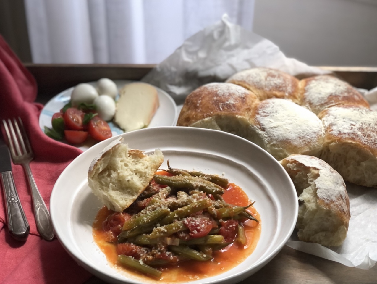 Summer sides- green beans in tomato sauce