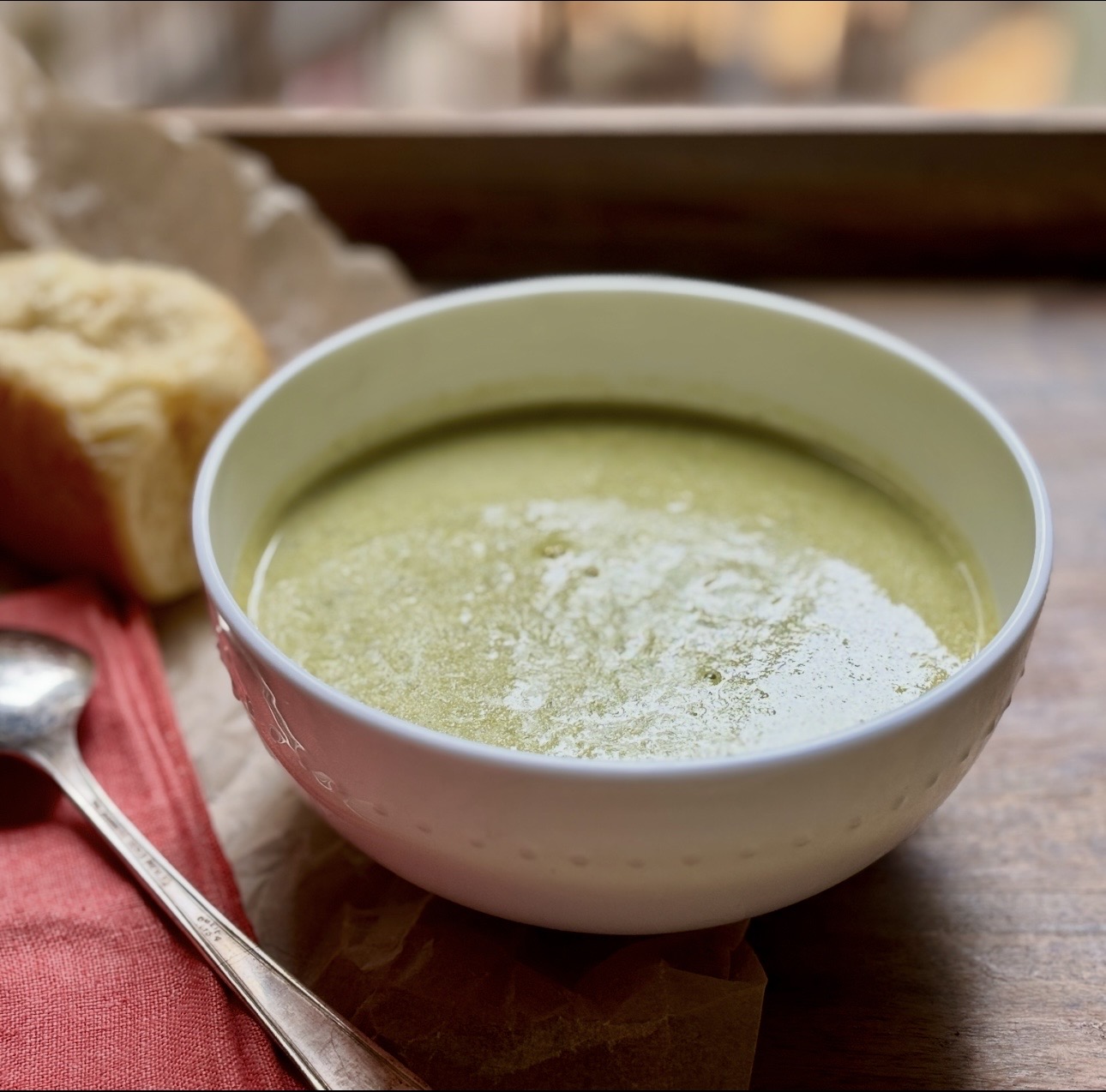 Pureed broccoli soup